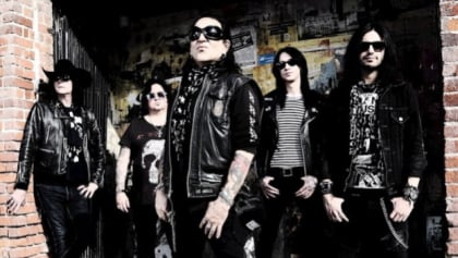 FASTER PUSSYCAT Signs With GOLDEN ROBOT RECORDS